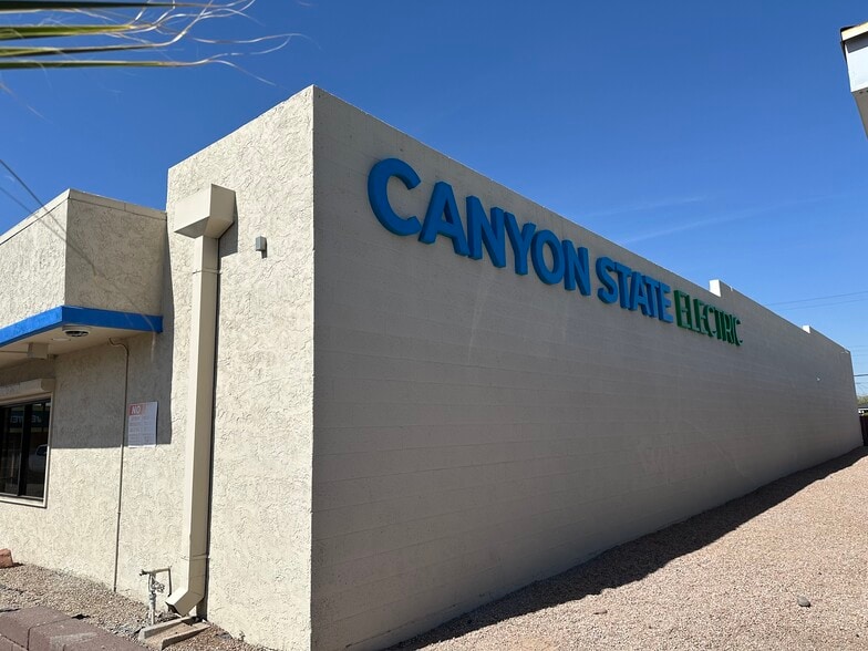 More Photos Of 4636 E McDowell Rd, Phoenix Distribution For Sale
