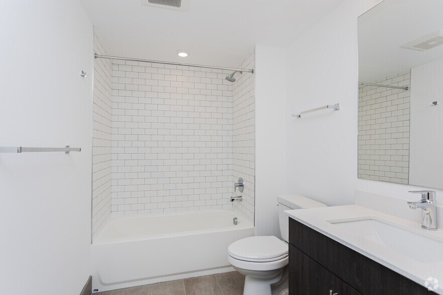 More Photos Of 1505 SW 107th St, Seattle Apartments For Lease