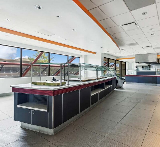 More Photos Of 12 Reads Way, New Castle Office For Lease