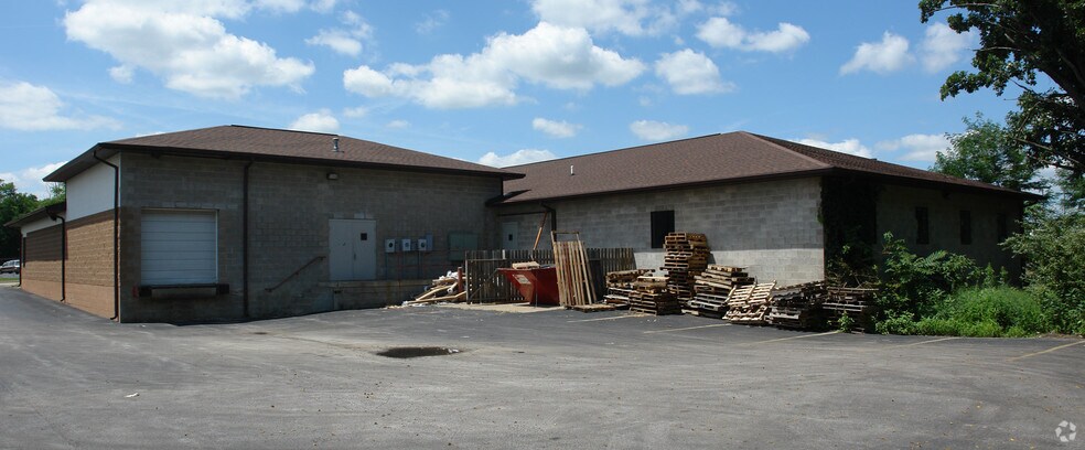 More Photos Of 7718 N Harker Dr, Peoria Freestanding For Lease