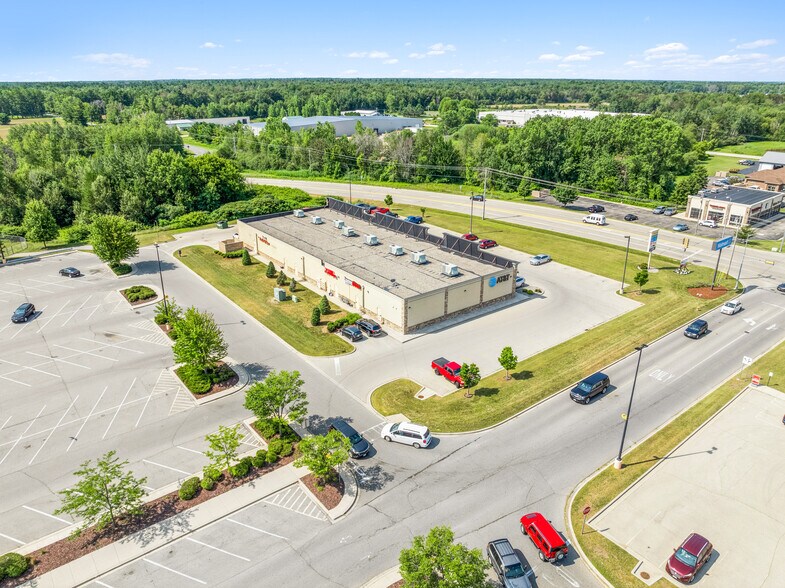 More Photos Of 2910 Roosevelt Rd, Marinette Unknown For Lease