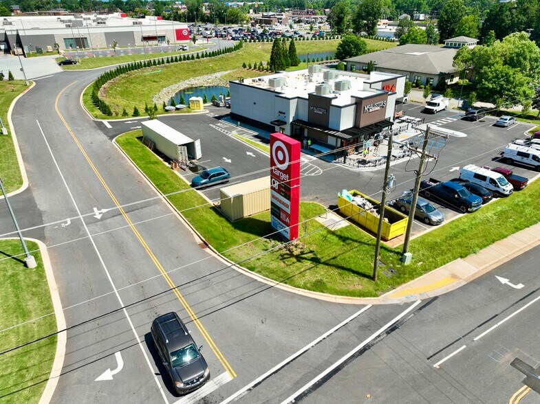 More Photos Of 861 Double Bridge Road, Boiling Springs Storefront Retail Office For Sale