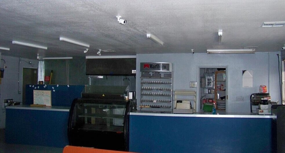 More Photos Of 681 N Main St, Waldron Service Station For Sale