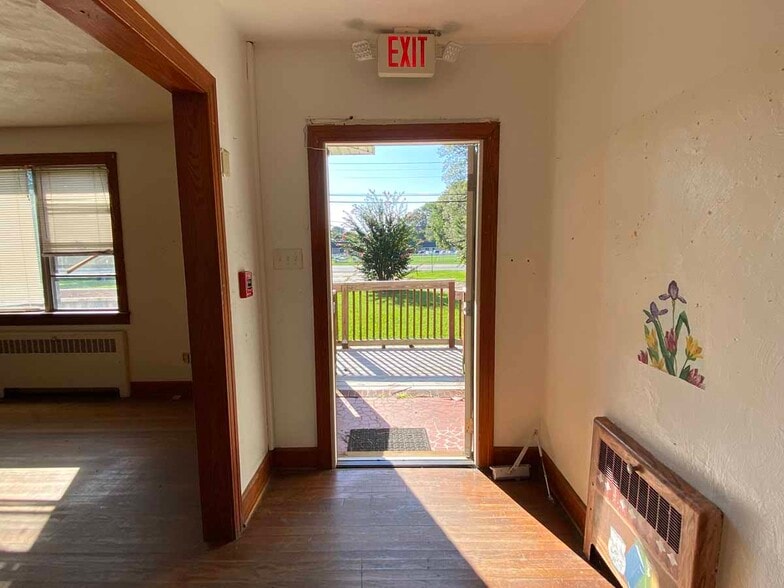 More Photos Of 1020 George Washington Hwy N, Chesapeake Daycare Center For Lease