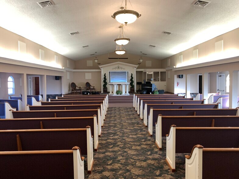 More Photos Of 2424 Delta Waters Rd, Medford Religious Facility For Sale