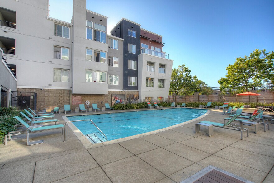 More Photos Of 1325 40th St, Emeryville Apartments For Lease