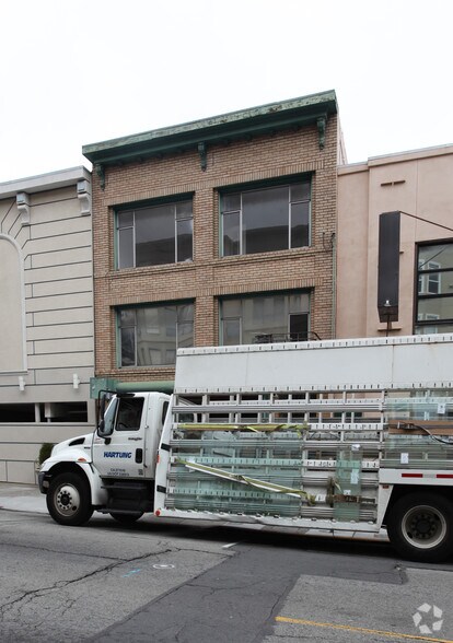 More Photos Of 1616-1618 Pacific Ave, San Francisco Office Residential For Lease