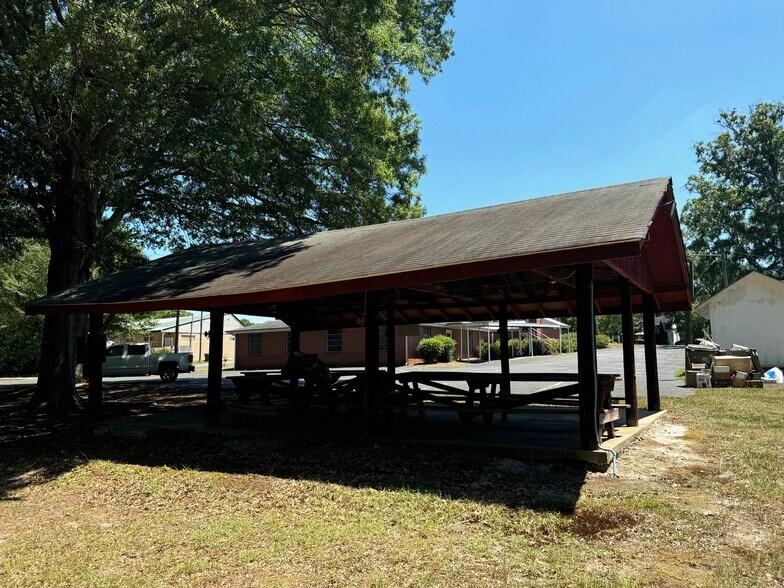 More Photos Of 5061 Austell-Powder Springs Rd, Clarkdale Religious Facility For Sale