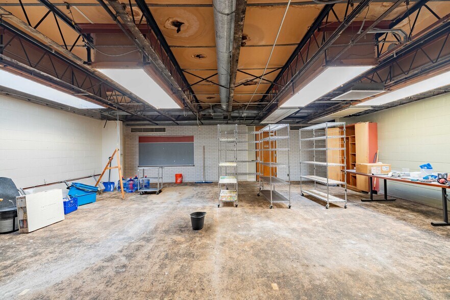 More Photos Of 4049 Longmeadow Dr, Trenton Religious Facility For Sale