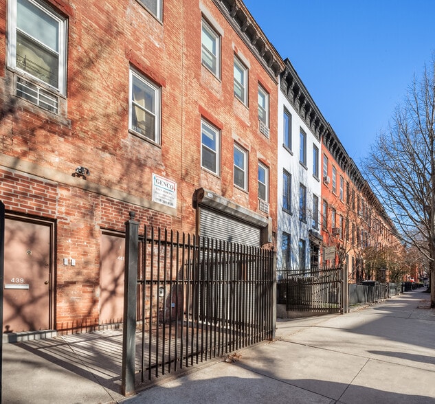 More Photos Of 439-441 11th St, Brooklyn Flex For Sale