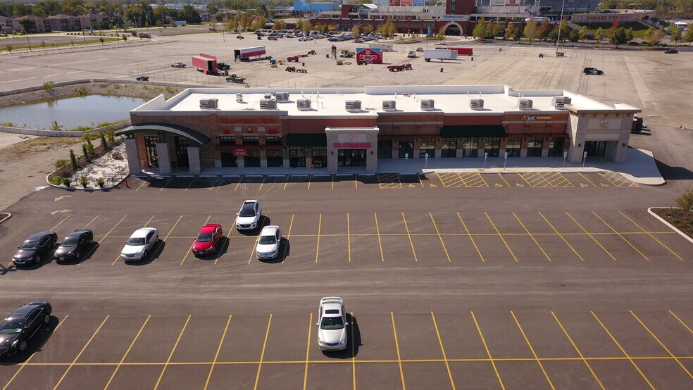 Primary Photo Of 7034 S Harlem Ave, Bridgeview General Retail For Lease