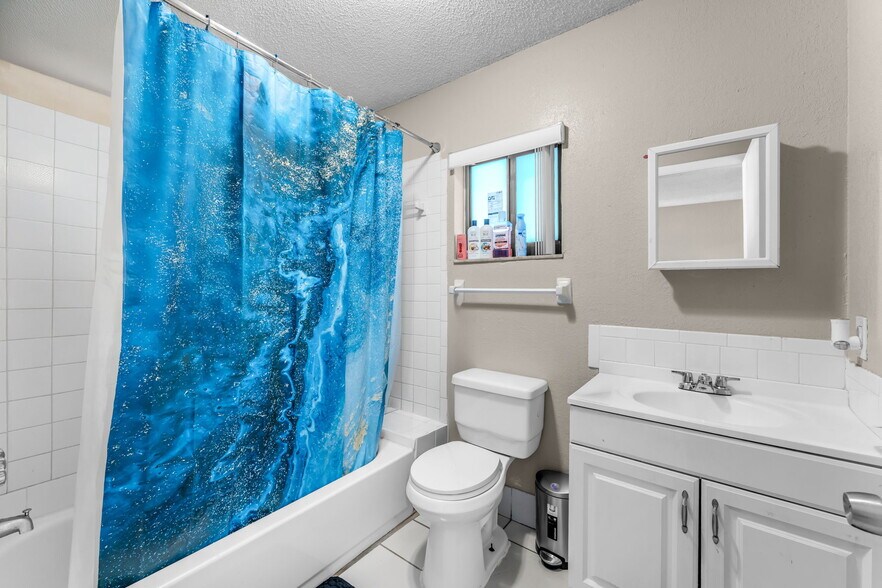 More Photos Of 1481 NW 22nd St, Fort Lauderdale Apartments For Sale