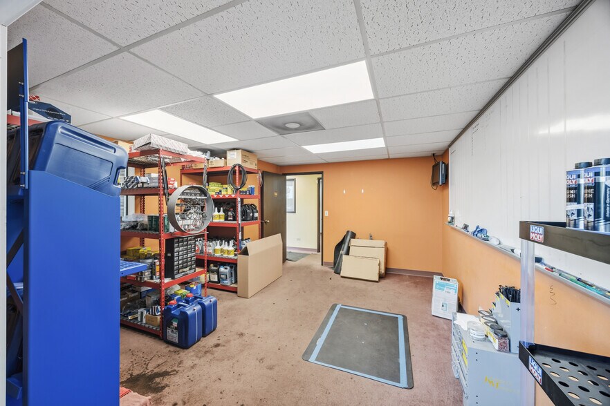 More Photos Of 10855 Irma Dr, Northglenn Warehouse For Sale