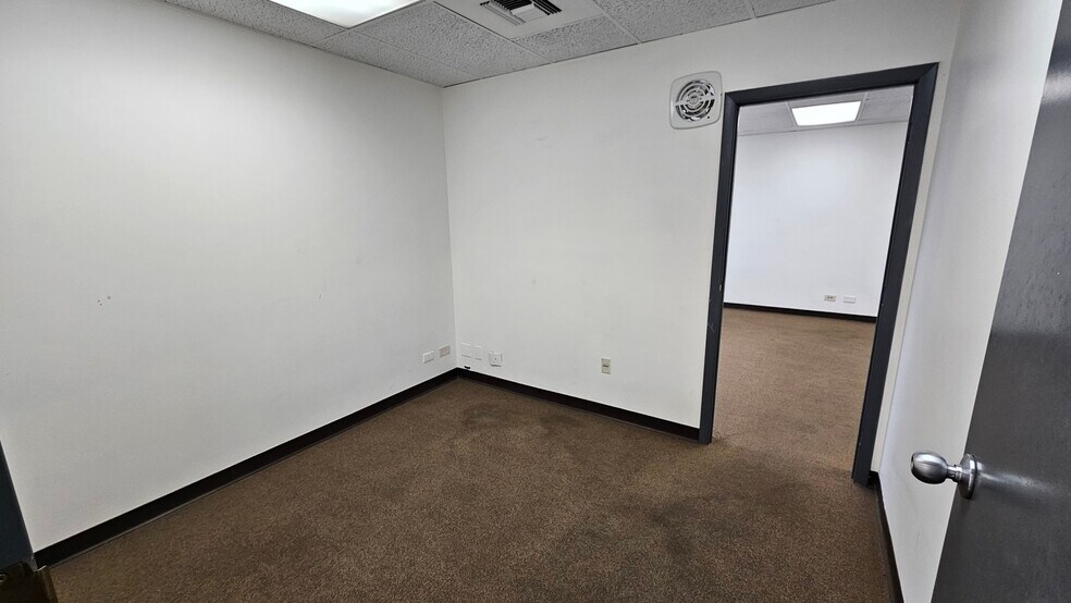 More Photos Of 4720-4730 Lipan St, Denver Manufacturing For Lease