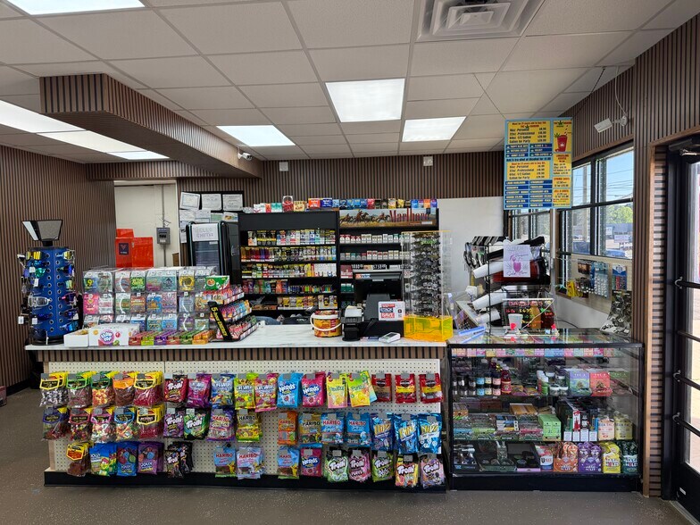 More Photos Of 1708 S Mobberly Ave, Longview Service Station For Sale