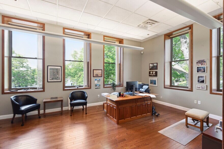 More Photos Of 261 School Ave, Excelsior Office For Sale
