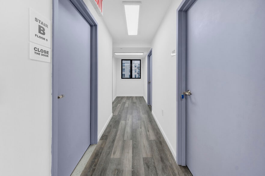 More Photos Of 505 168th 4th Fl St, New York Healthcare For Lease