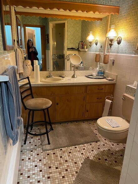 More Photos Of 111 Highland Lakes Rd, Highland Lakes General Retail For Sale