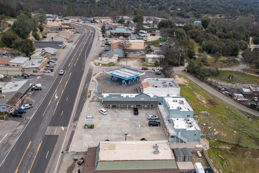 More Photos Of 40359 Highway 41, Oakhurst Freestanding For Sale