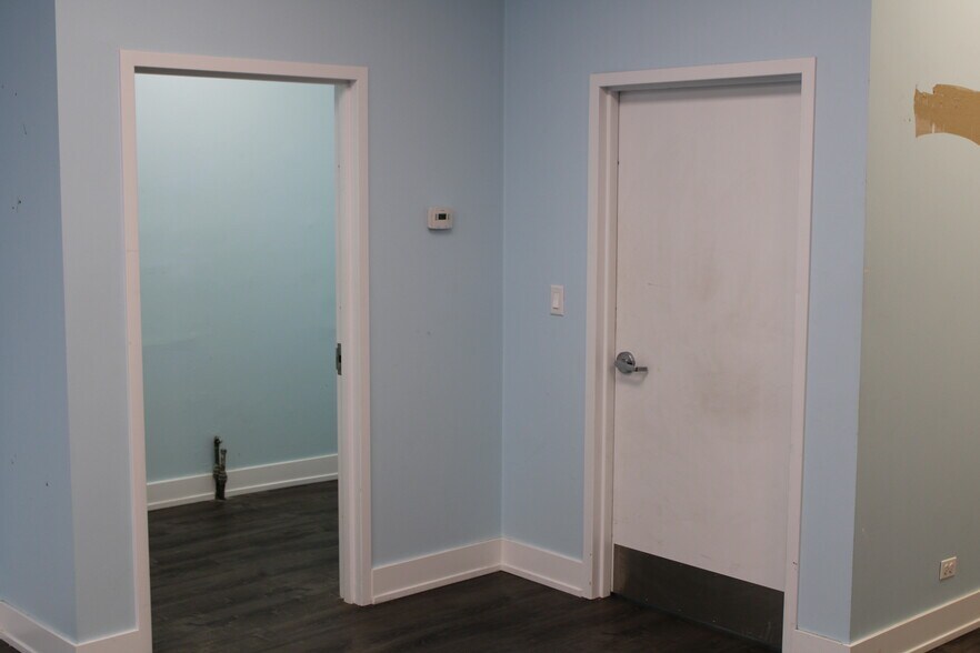 More Photos Of 4407 N Hazel St, Chicago Apartments For Lease