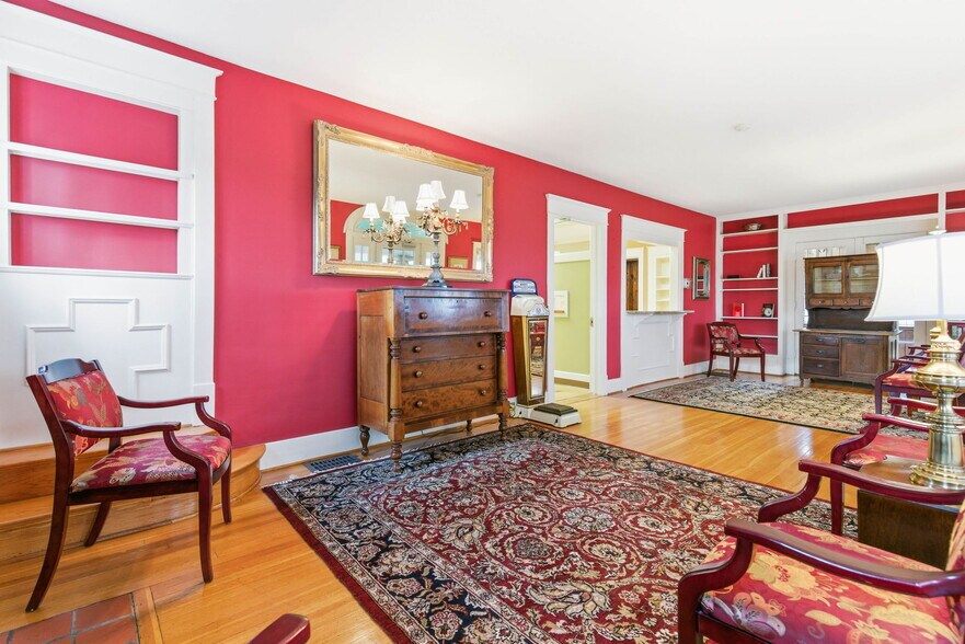 More Photos Of 3208 College Dr, Louisville Office For Sale
