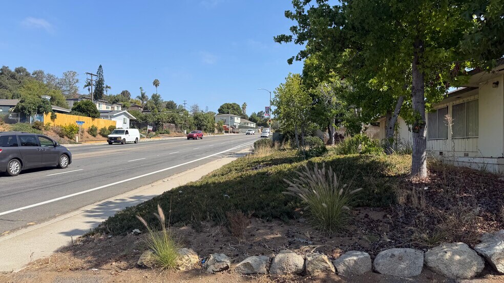 More Photos Of 716 Civic Center Dr, Vista Office For Sale