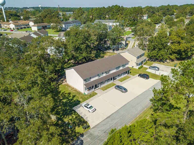 More Photos Of 1533 Woodard St, Valdosta Apartments For Sale