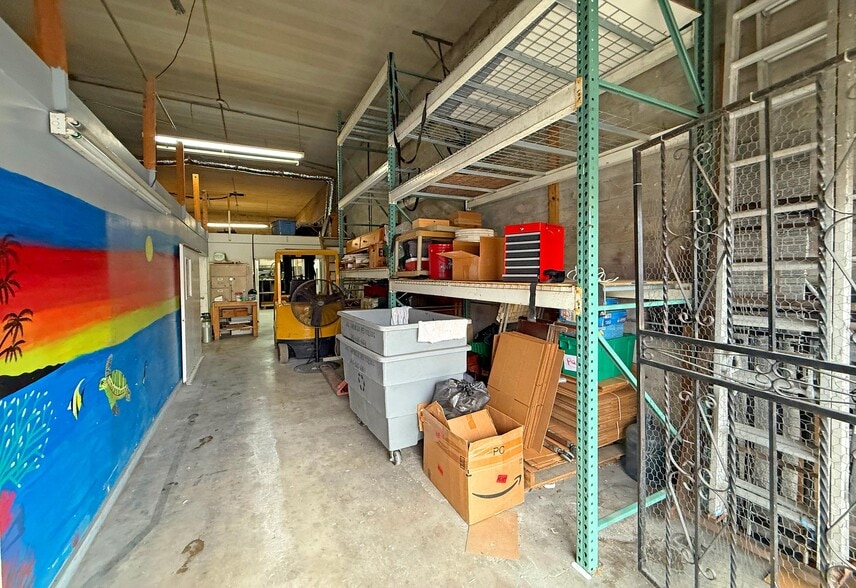 More Photos Of 7935 NW 64th St, Miami Warehouse For Sale
