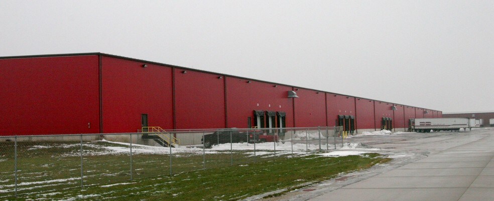 Primary Photo Of 4800 Industrial Dr, Peru Manufacturing For Lease