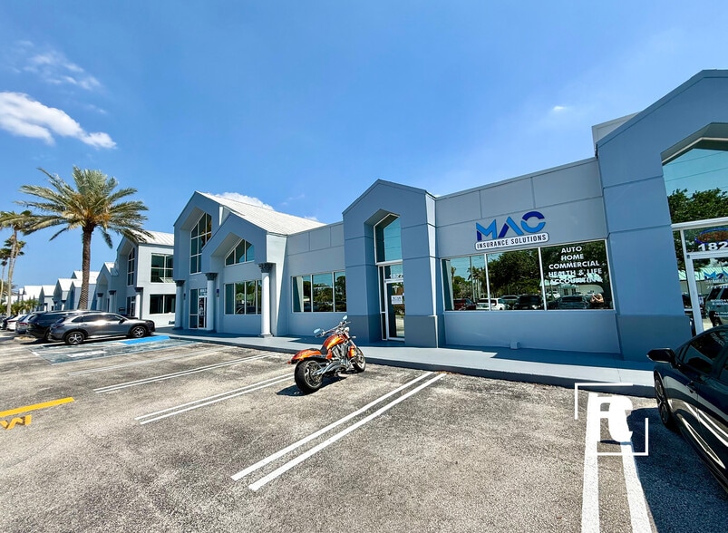 More Photos Of 1800-1900 SE Port Saint Lucie Blvd, Port Saint Lucie Medical For Lease