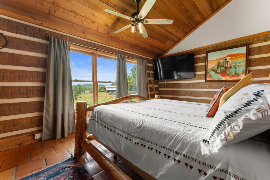 More Photos Of 102 Cross Creek Ln, Warne Land For Sale