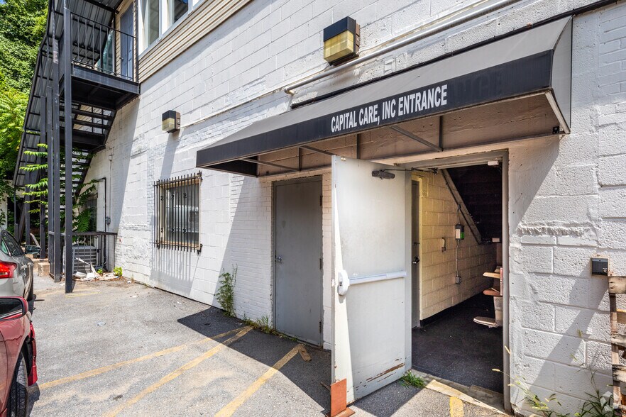 More Photos Of 6120 Kansas Ave NW, Washington Office For Lease