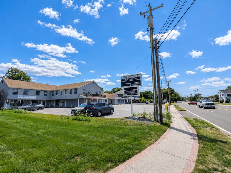 Primary Photo Of 880 Boston Post Rd, Old Saybrook Storefront Retail Office For Sale
