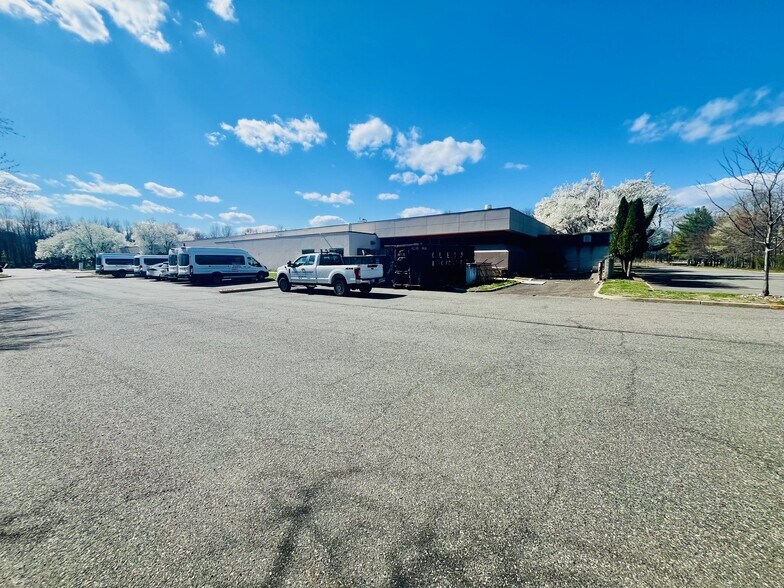 Primary Photo Of 2000 Cornwall Rd, Monmouth Junction Research And Development For Lease