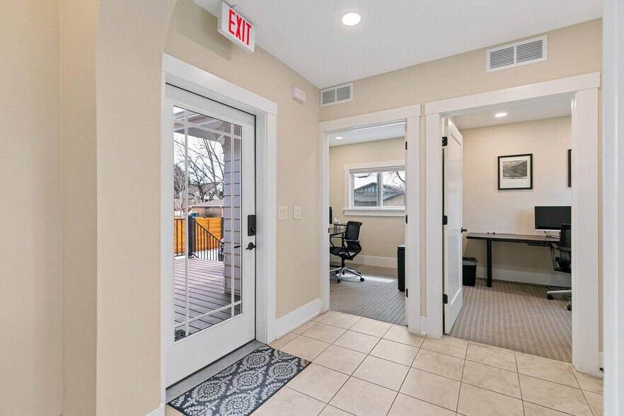 More Photos Of 1890 W Littleton Blvd, Littleton Office For Sale