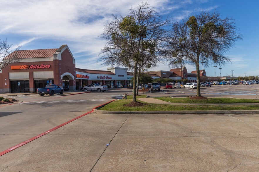 23442400 SE Green Oaks Blvd, Arlington, TX 76018 For Lease