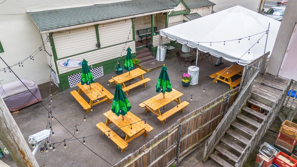 More Photos Of 439 Broad St, Bloomfield Restaurant For Sale