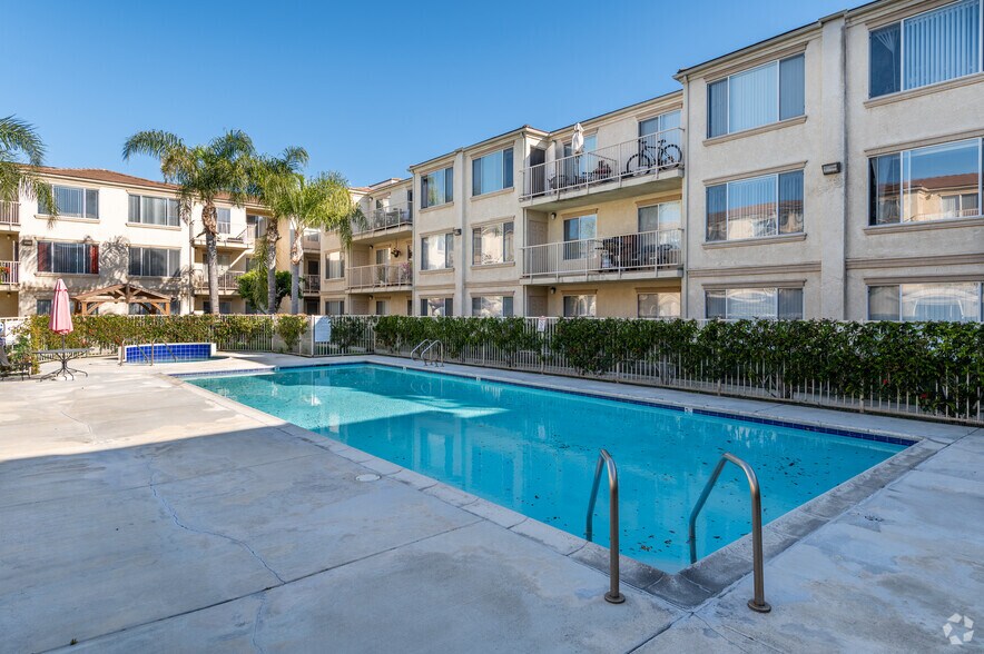 More Photos Of 1112 N Bradford Ave, Placentia Apartments For Sale