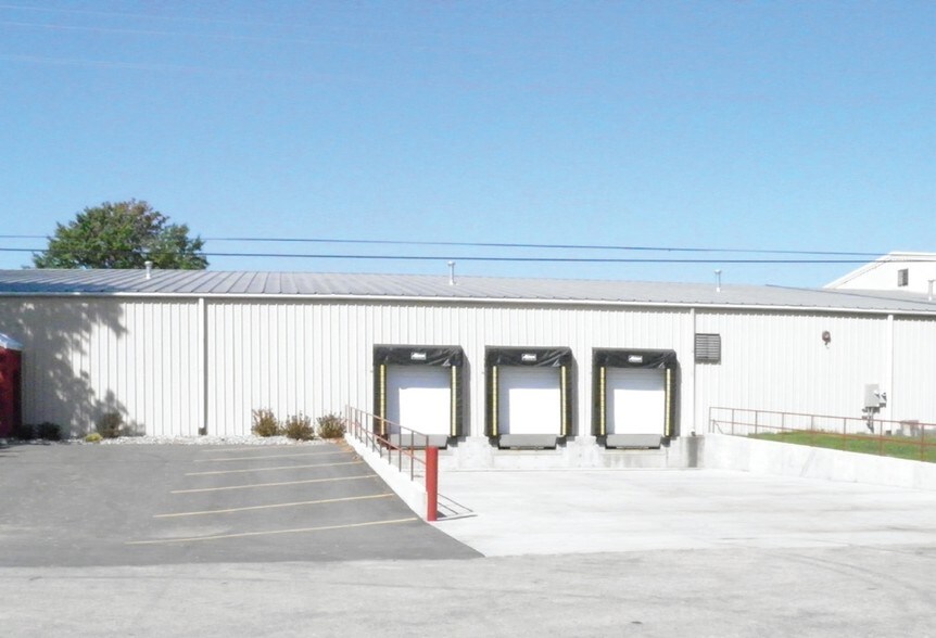 More Photos Of 4703 Allmond Ave, Louisville Warehouse For Lease