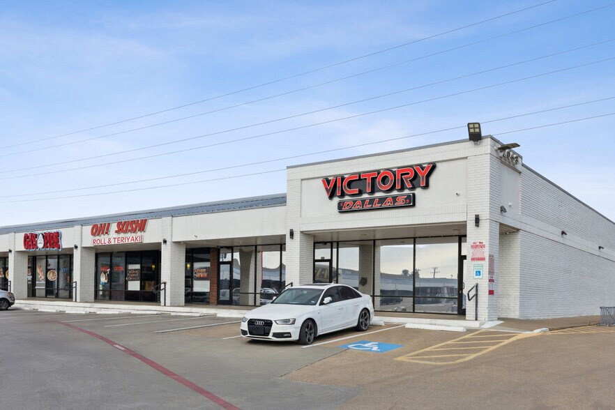 More Photos Of 2051-2053 W Northwest Hwy, Dallas General Retail For Lease