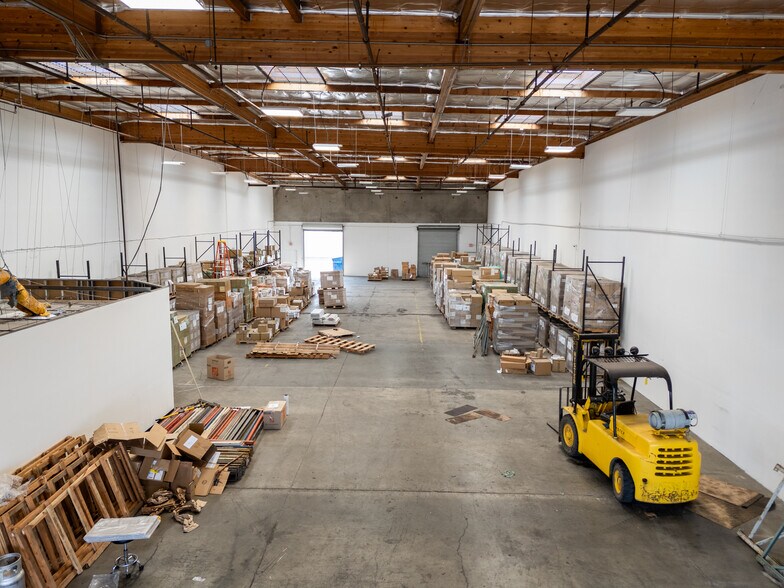 More Photos Of 775 Anita St, Chula Vista Distribution For Lease