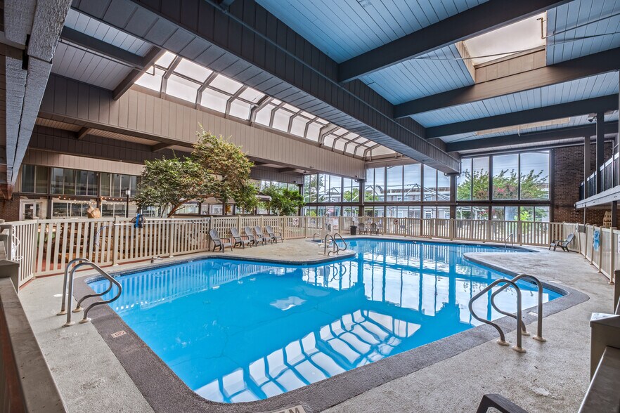 More Photos Of 148 Sheraton Dr, New Cumberland Apartments For Sale