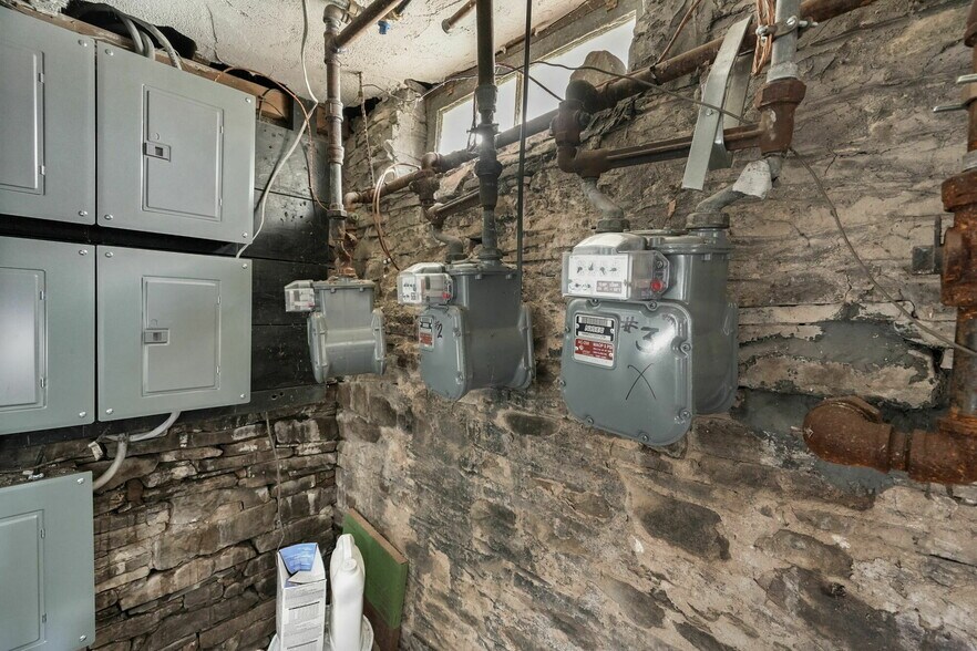 More Photos Of 101 Pennsylvania Ave, Binghamton Apartments For Sale