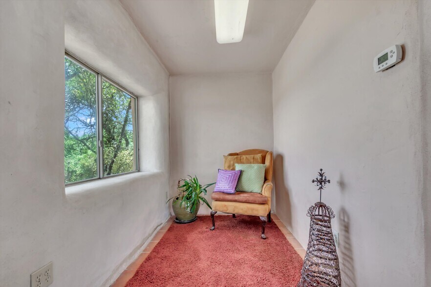 More Photos Of 4002 E Highway 290, Dripping Springs Freestanding For Sale