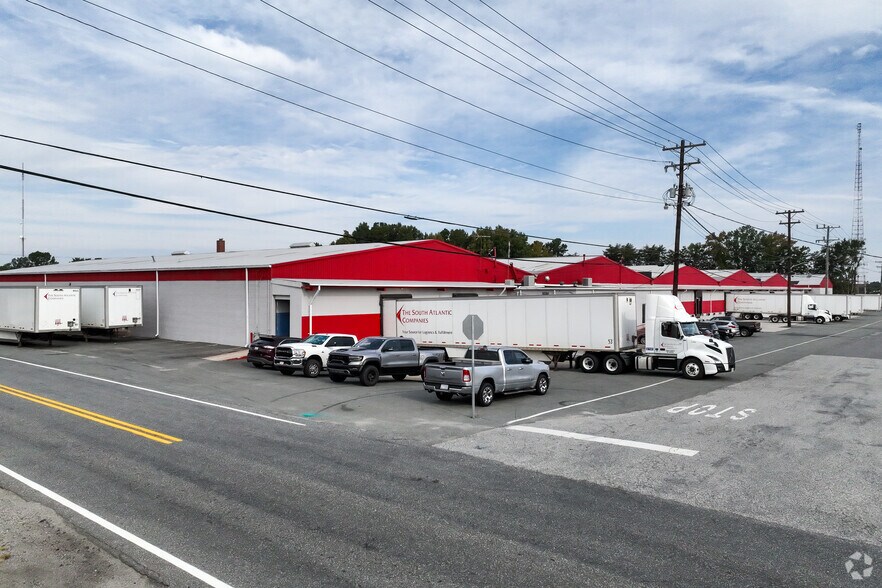 More Photos Of 801 Warehouse St, Greensboro Warehouse For Sale