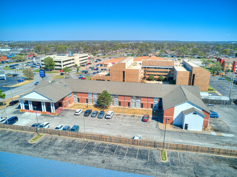 More Photos Of 3211 S 79th East Ave, Tulsa Apartments For Sale