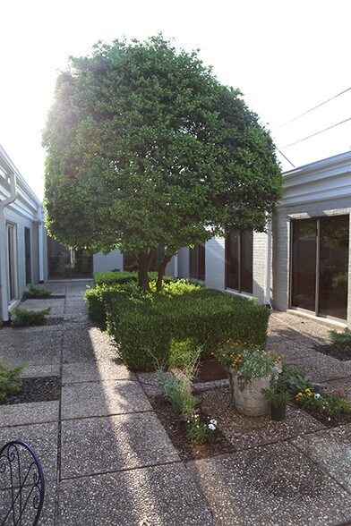 More Photos Of 3150 E 41st St, Tulsa Medical For Lease