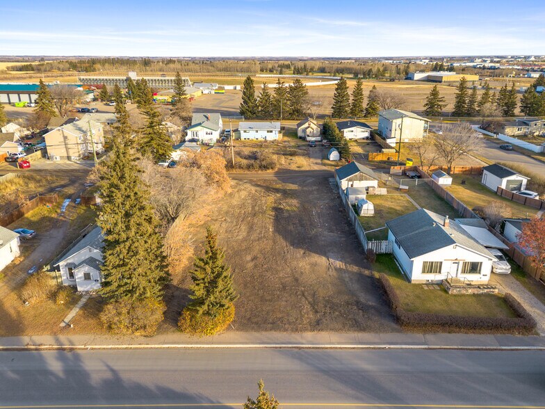 More Photos Of 5509/5513 50 Av, Lloydminster Land For Sale