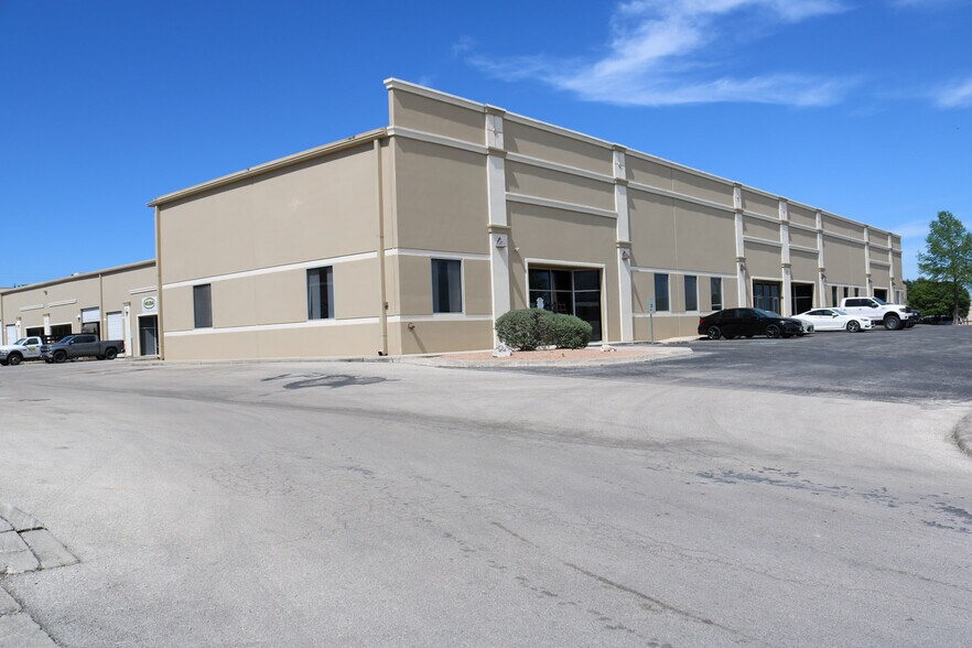More Photos Of 17353 Bell North Dr, Schertz Warehouse For Lease