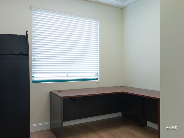 More Photos Of 15300 S Jog Rd, Delray Beach Medical For Sale